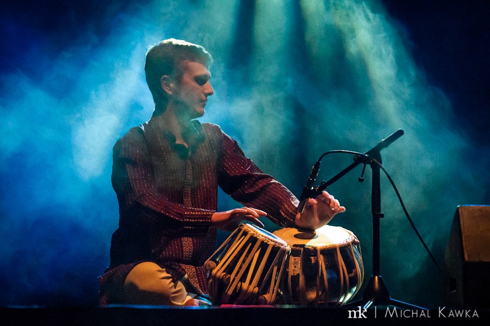 HOLI 2016