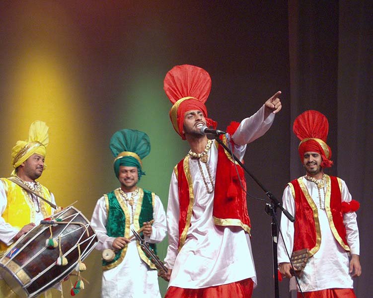 BHANGRA 2004